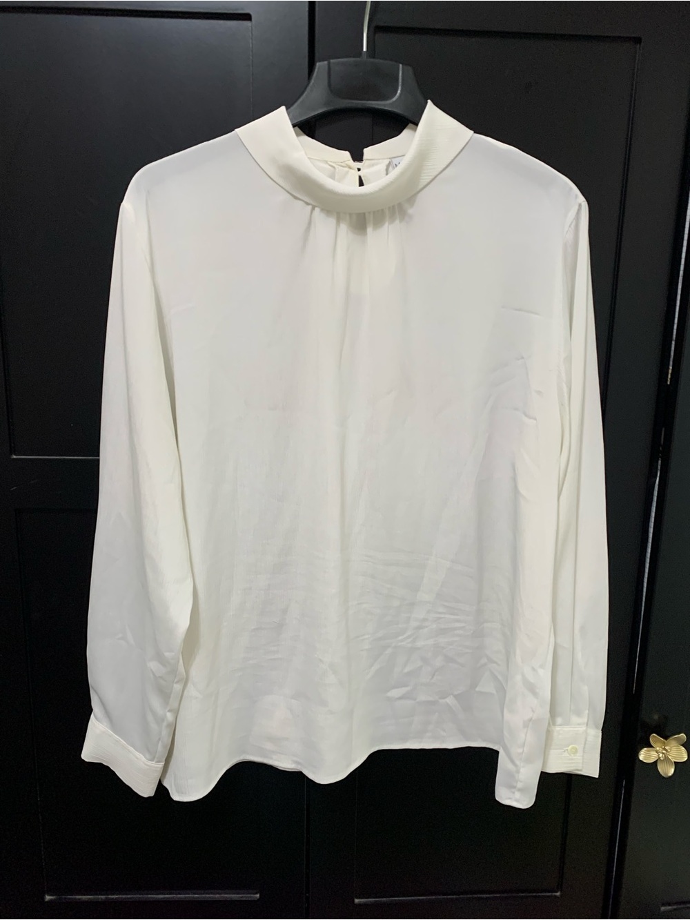 Koret Vintage Cream Long-Sleeve Blouse flowy 80’s office workwear